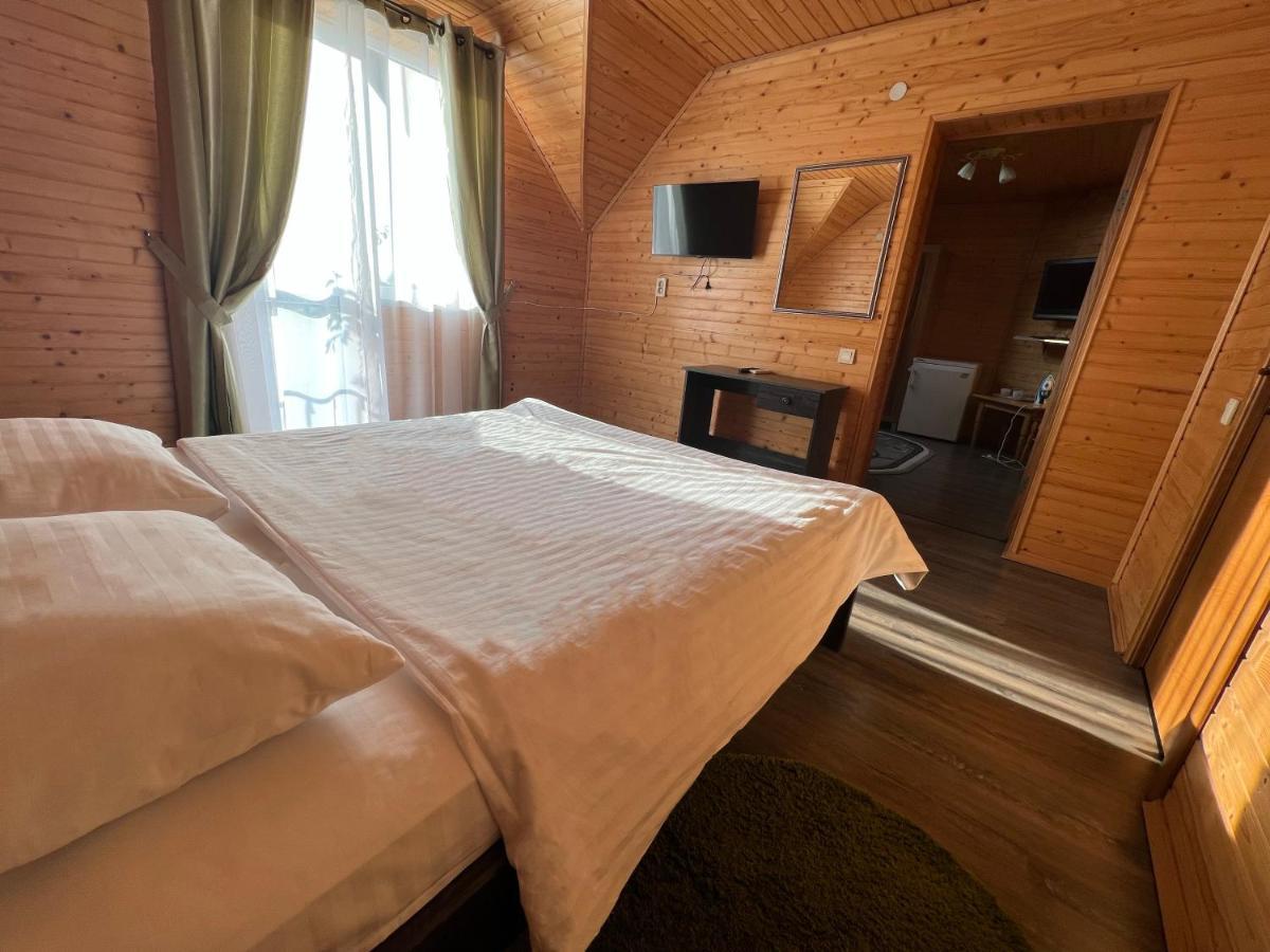 Боброва-Хата Svityaz' Ngoại thất bức ảnh